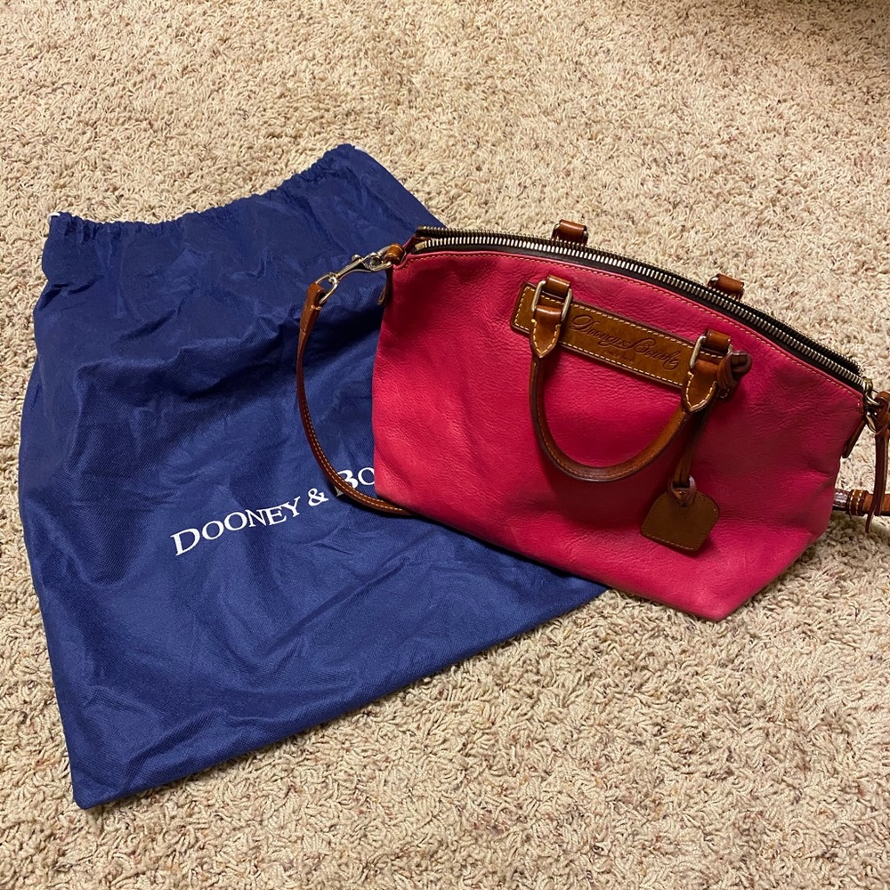 Dooney & Bourke Pink Tote Purse.